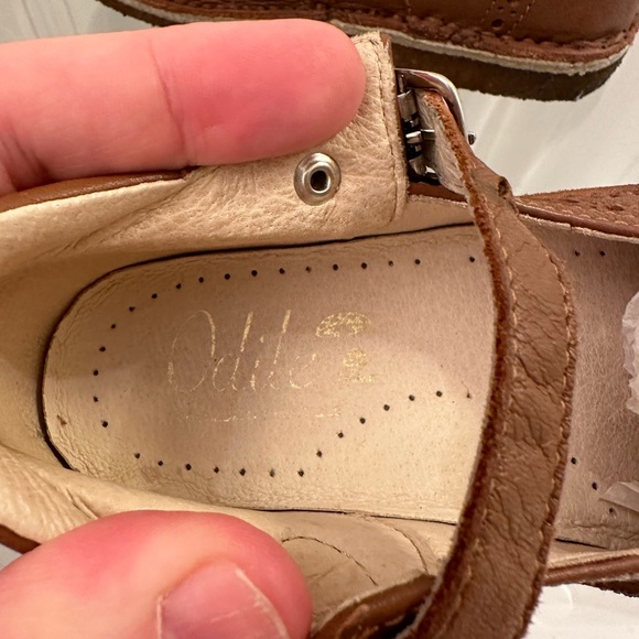 Odile Tan Leather Mar Janes with Buckle closure. Size 26. In very good condition - Picture 10 of 10